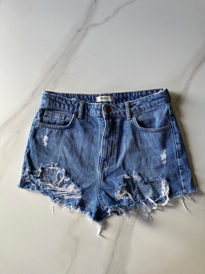 Forever 21 denim ripped shorts Women s Fashion Bottoms Shorts on Carousell