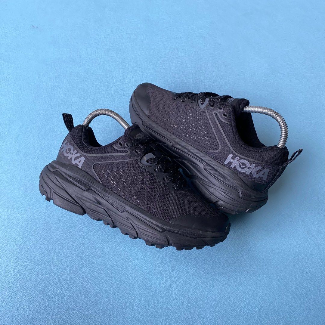 HOKA ONE ONE CHALLENGER ATR BLACK, Fesyen Wanita, Sepatu di