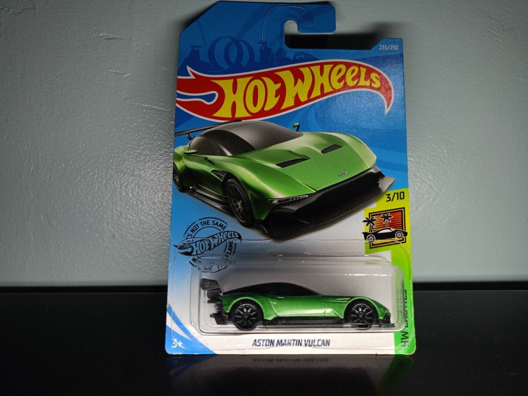 Hot wheels 2019 aston martin vulcan deals