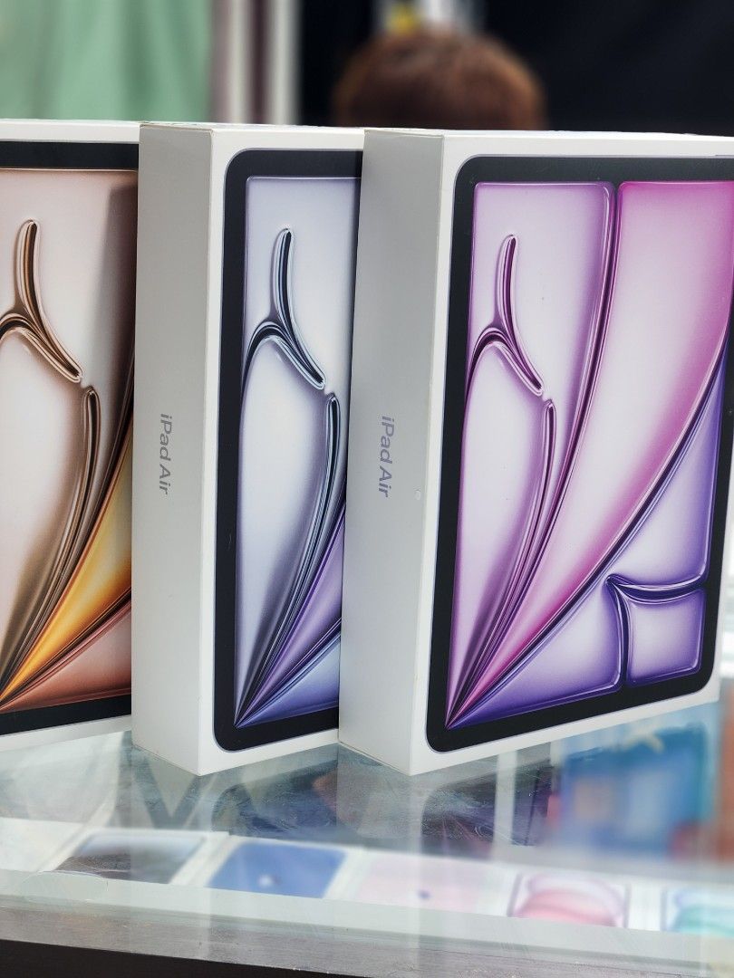 Ipad Air 6th Gen 11inch 256gb (Category: iPad) located in San Juan City. Submitted by tanexsulla42 (Listing ID 1313596572, Image 1). Description: Fb Page: Ashley & Lyn Mode of Payment: •Cash •Bank Transfer •GCash & Paymaya Installment: •Credit Card •Ggives • Home Credit •Cash on Delivery •Shipping •Meet Up •Trade In You can visit our Physical store in Stall number Y-07 Aquarium Greenhills Mall.