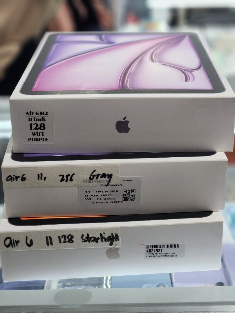 Ipad Air 6th Gen 11inch 256gb (Category: iPad) located in San Juan City. Submitted by tanexsulla42 (Listing ID 1313596572, Image 3). Description: Fb Page: Ashley & Lyn Mode of Payment: •Cash •Bank Transfer •GCash & Paymaya Installment: •Credit Card •Ggives • Home Credit •Cash on Delivery •Shipping •Meet Up •Trade In You can visit our Physical store in Stall number Y-07 Aquarium Greenhills Mall.