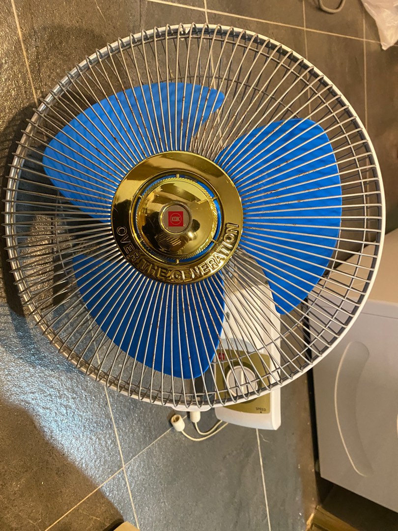 KDK wall fan 掛牆風扇 12”, 傢俬＆家居, 燈飾及風扇, 風扇 - Carousell