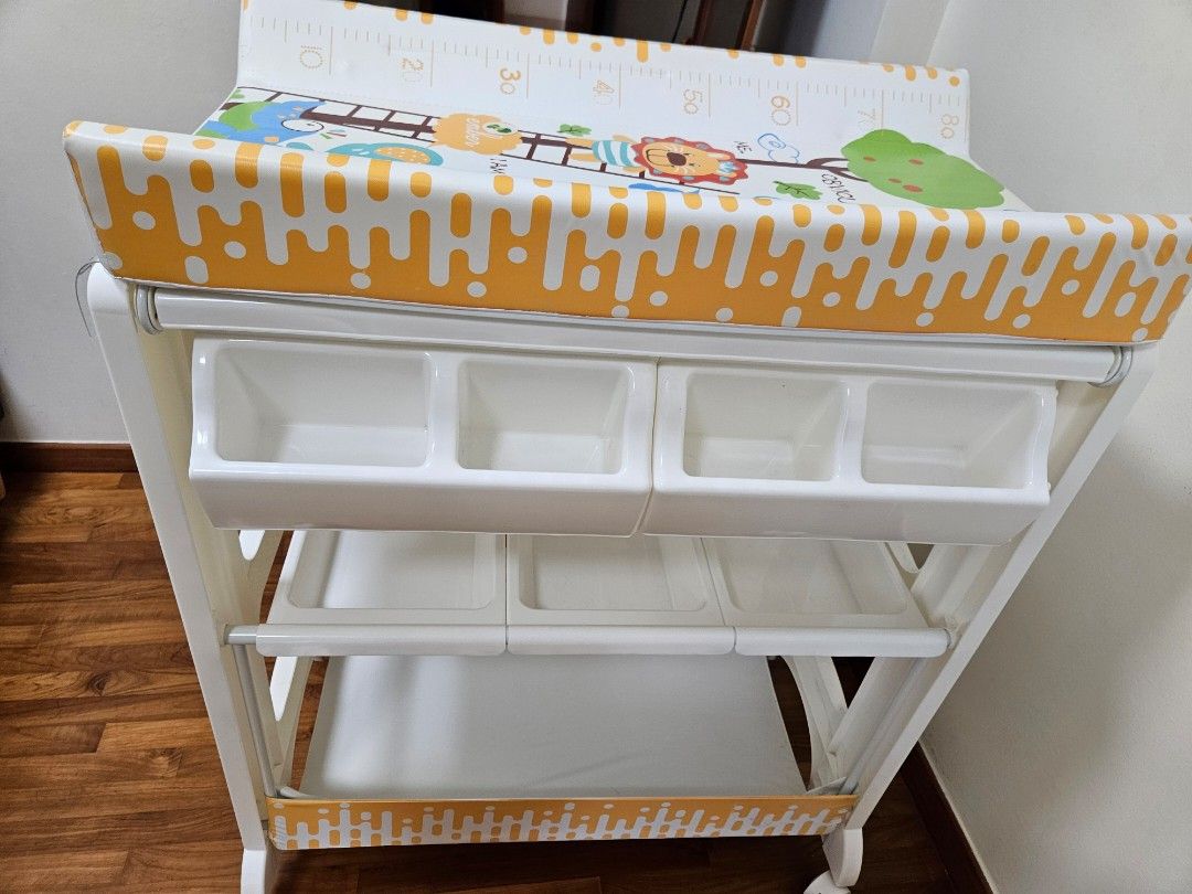 Lucky Baby Diaper Changing Station New costs 199 selling for 80