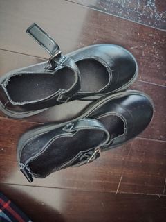 （分類：）位於 。 由 weeweemio 提交（商品編號 1313457644，圖片 1）。簡介： 。