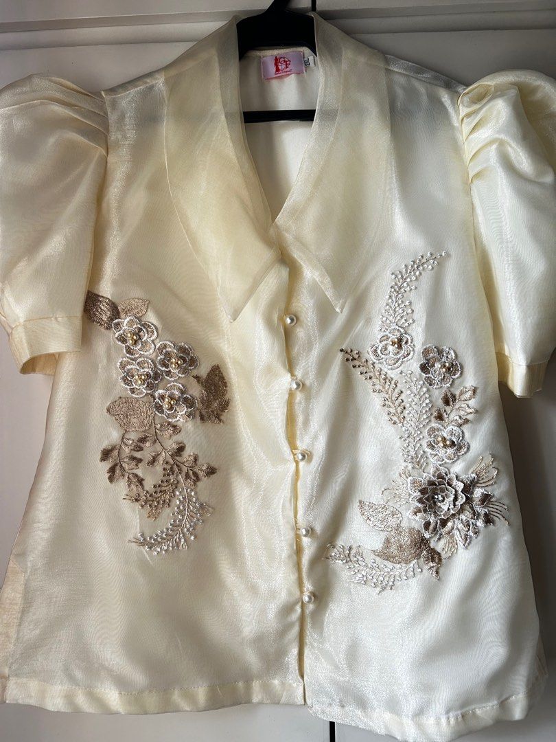 Plus Size Filipiniana (Used Once) (Category: Blouses) located in Manila. Submitted by d___clutter (Listing ID 1313589841, Image 2). Description: SRP: around ₱4,000 used once during oath taking price is slightly negotiable fits up to 2XL body frames .