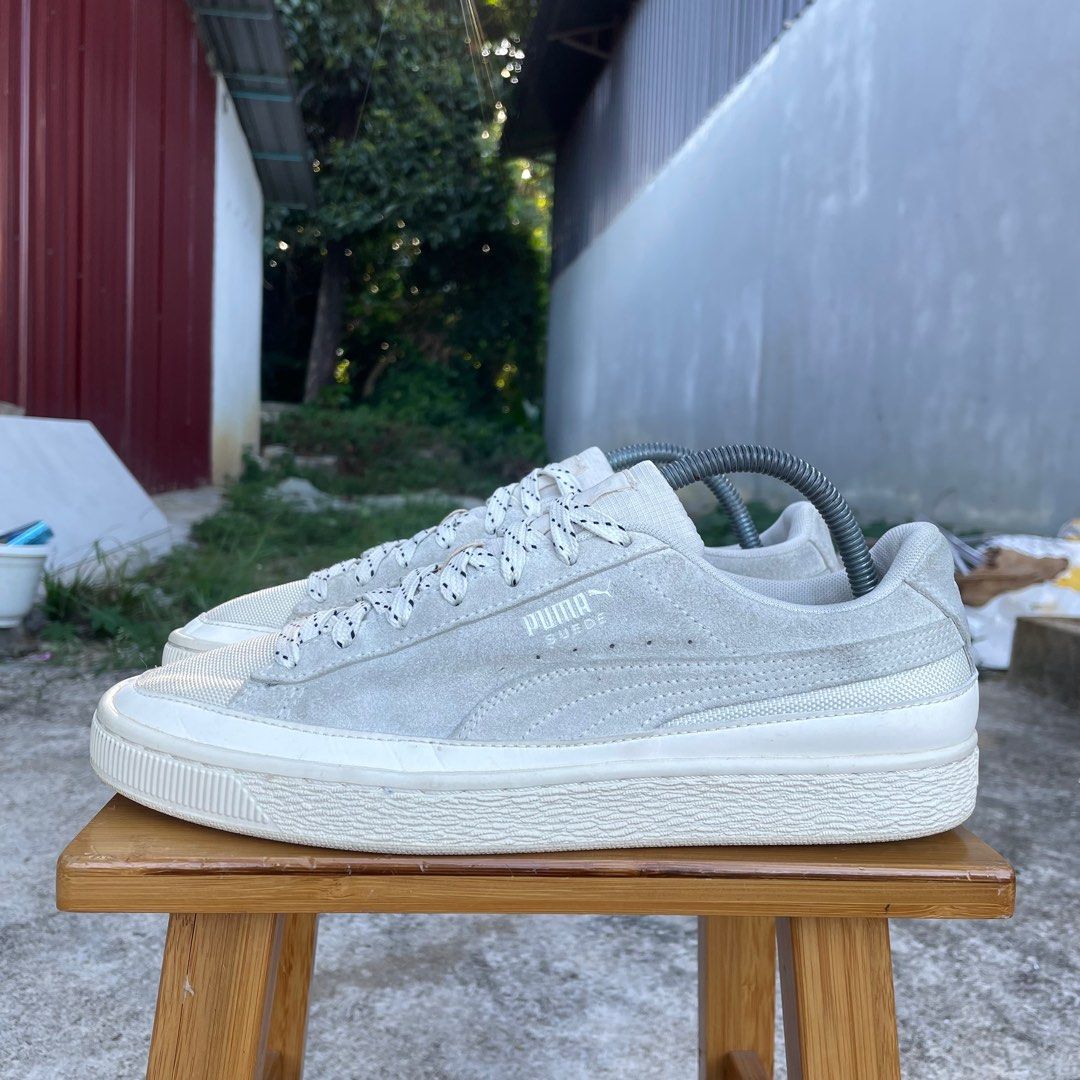 Puma white laces top
