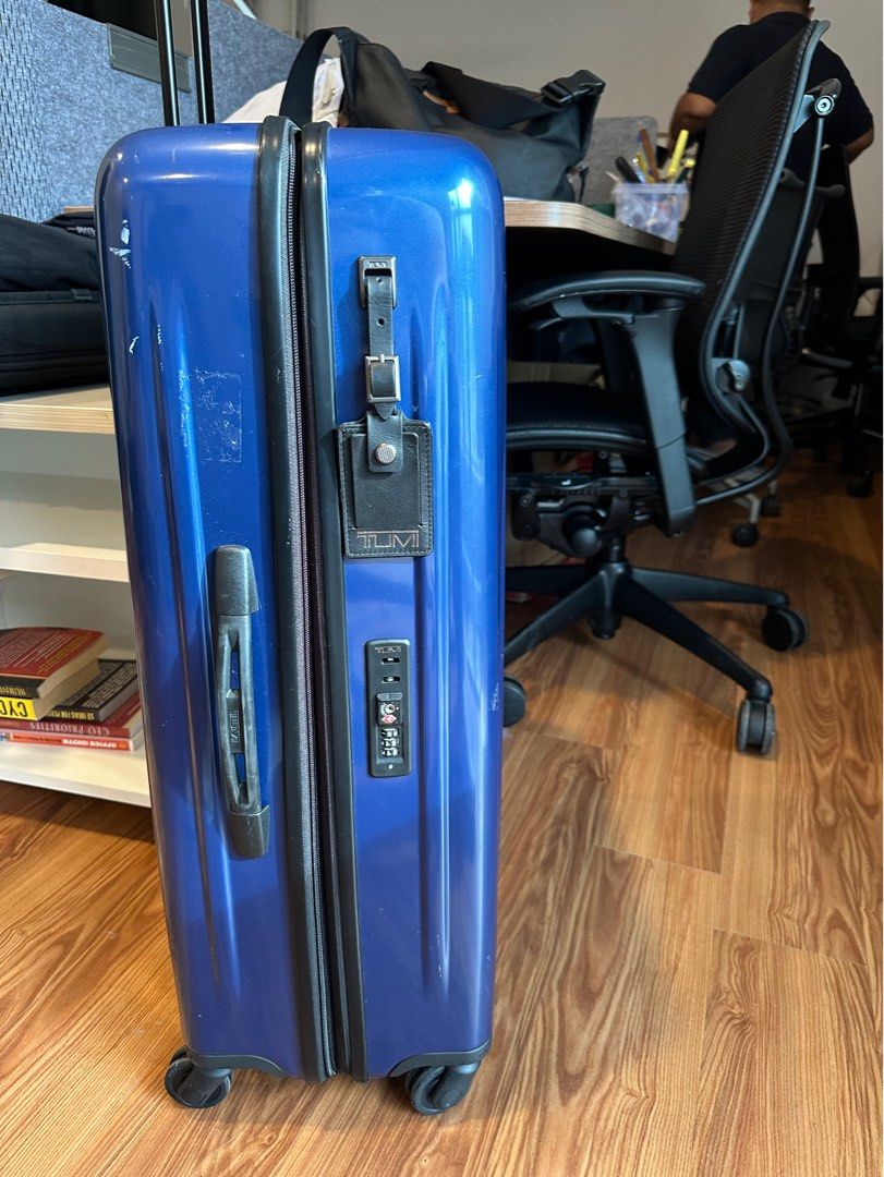 reduce for clearance Tumi luggage expandable superlight v3 check in size