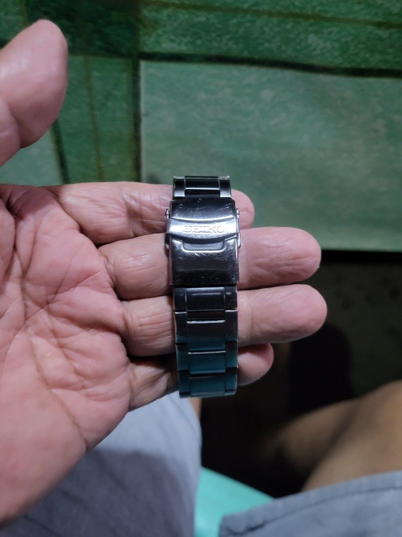 Seiko 5 100m divers 7s36 movt (Category: Men's Watches) located in Agoncillo. Submitted by jojowatches (Listing ID 1313543779, Image 2). Description: .