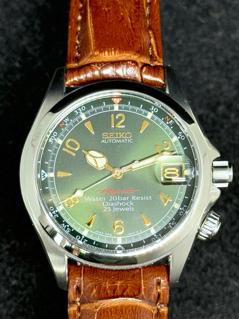 Seiko Red Alpinist SCVF009 Men s Fashion Watches Accessories Watches on Carousell