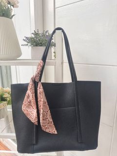 (Kategori: ) berada di . Dikirim oleh queena_store (ID iklan 1313547636, Gambar 1). Deskripsi: .