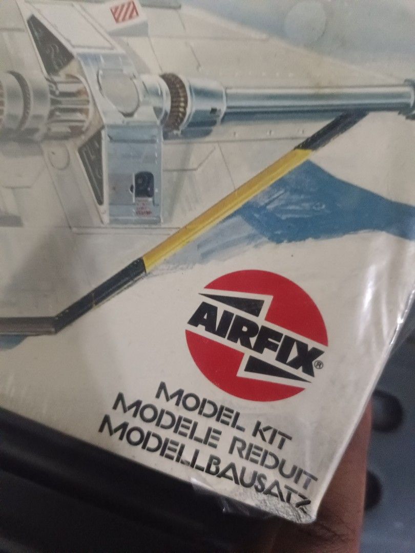 AIRFIX 9 10172 STAR WARS LUKE SKYWALKERS SNOWSPEEDER MODEL KIT