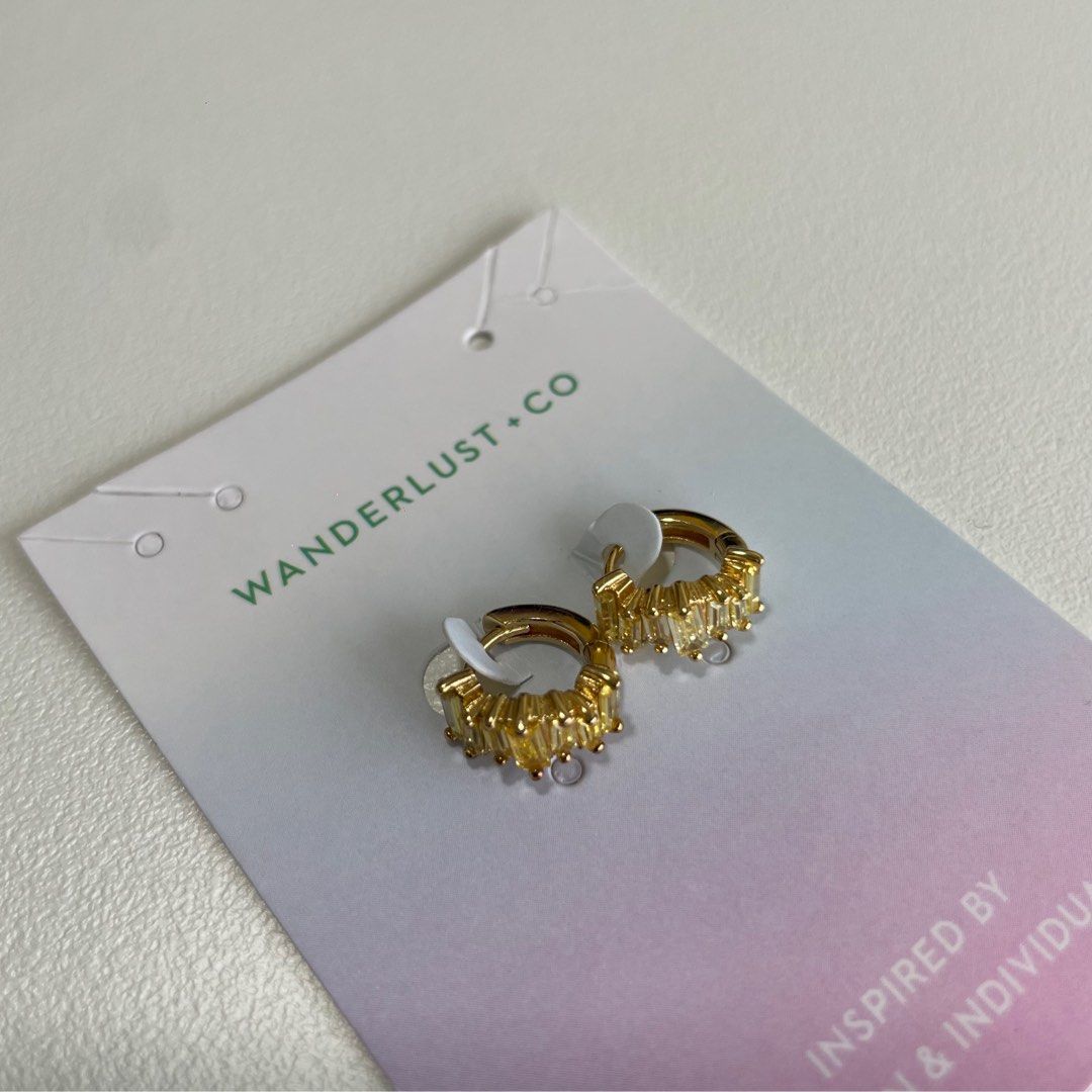 Wanderlust co jewelry top