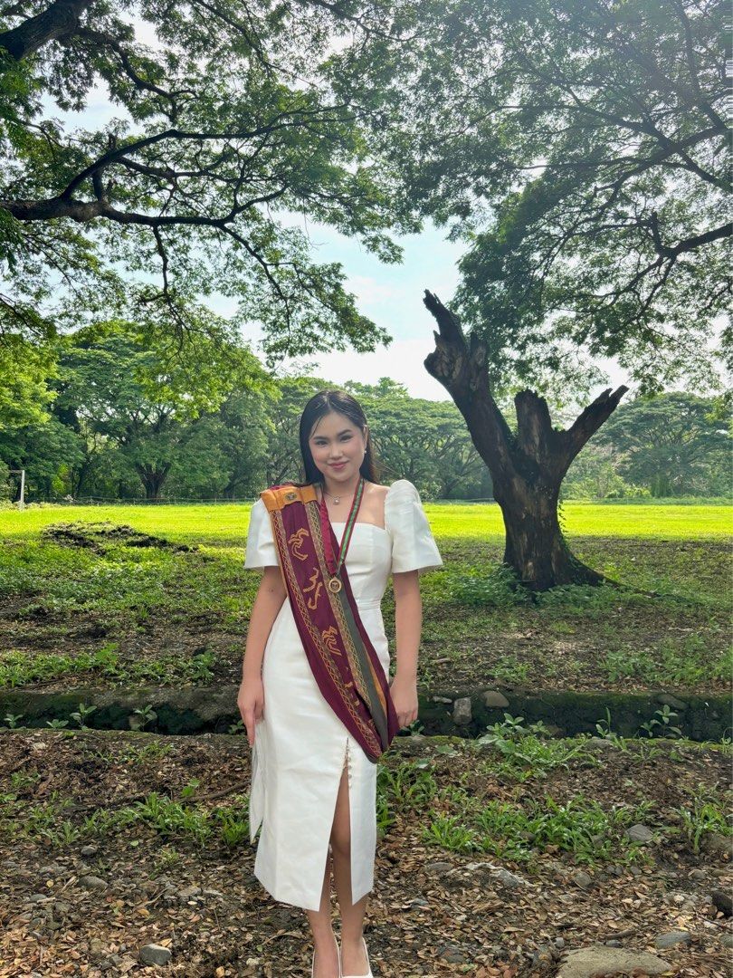 White Modern Filipiniana Dress- for sale and for rent, Women's Fashion,  Dresses & Sets, Evening dresses & gowns on Carousell