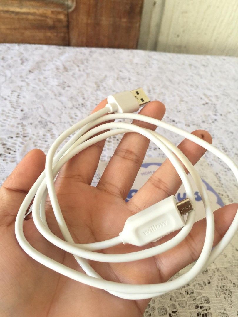Willow GO charging cable (Category: Breastfeeding & Bottle Feeding) located in Tuguegarao City. Submitted by kikay.store.ph30 (Listing ID 1313465444, Image 2). Description: authentic 💯 from us balikbayan box no sign of usage likenew condition tested working MOD : JNT - LBC - BUS SHIPPING MOP : GCASH - BANK TRANSFER SCO ✅ FOR MORE INFORMATION SEND ME MSG THANK YOU ☺️🙏.