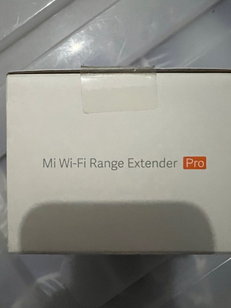 Xiaomi Mi Wi-Fi Range Extender (Category: Networking) located in Quezon City. Submitted by teccanina (Listing ID 1313604898, Image 1). Description: .