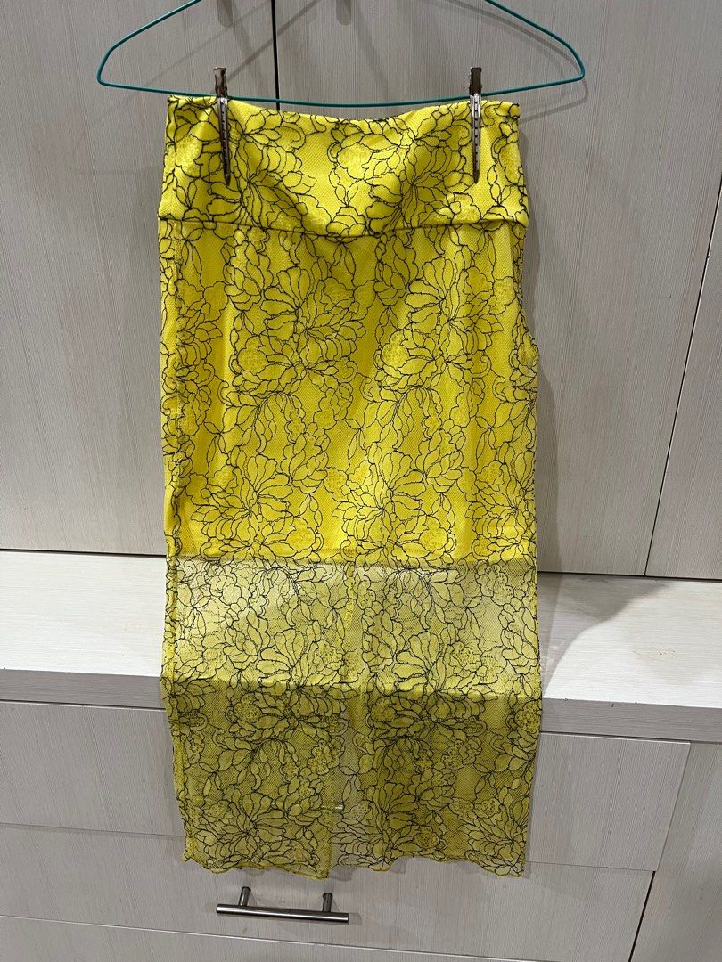 Yellow lace zara skirt new arrivals
