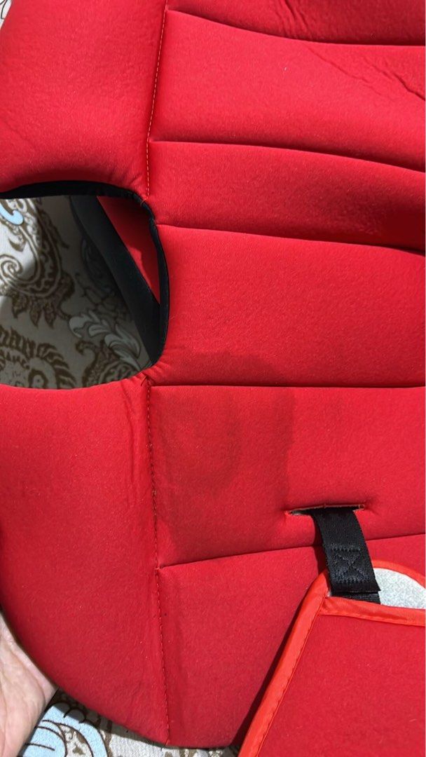 zicuro toddler car seat (Category: Car Seats) located in Quezon City. Submitted by katiejoson (Listing ID 1313462811, Image 3). Description: red zicuro toddler car seat used twice… washable, can be reclined and can be booster seat… .