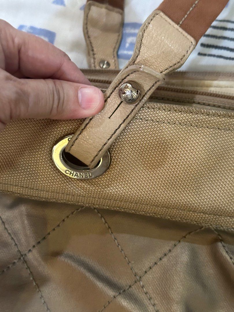💯 Authentic Chanel (Category: Luxury Bags & Wallets) located in Paranaque City. Submitted by lovebrand (Listing ID 1313639358, Image 3). Description: Sale!! 2nd hand owner; Had this cleaned in Doctor Leather in GB5 With card Had minor flaw on round buckle of handle, No dustbag .