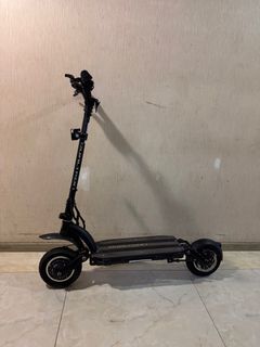 （分類：）位於 。 由 minimotors_hk 提交（商品編號 1313784904，圖片 1）。簡介： 。