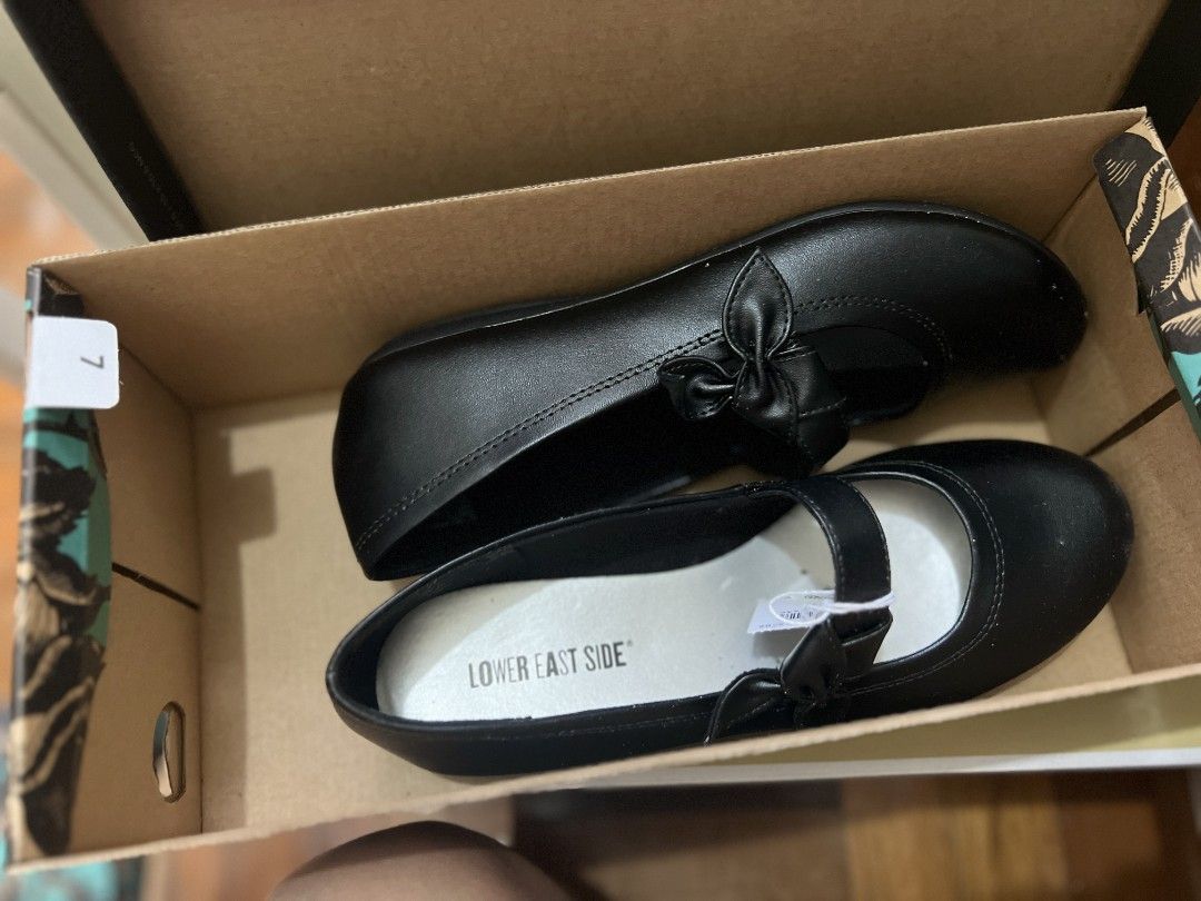Alex by payless (Category: Flats & Sandals) located in Dasmarinas. Submitted by alexandrobyn (Listing ID 1313640150, Image 2). Description: BRANDNEW SIZE 7.