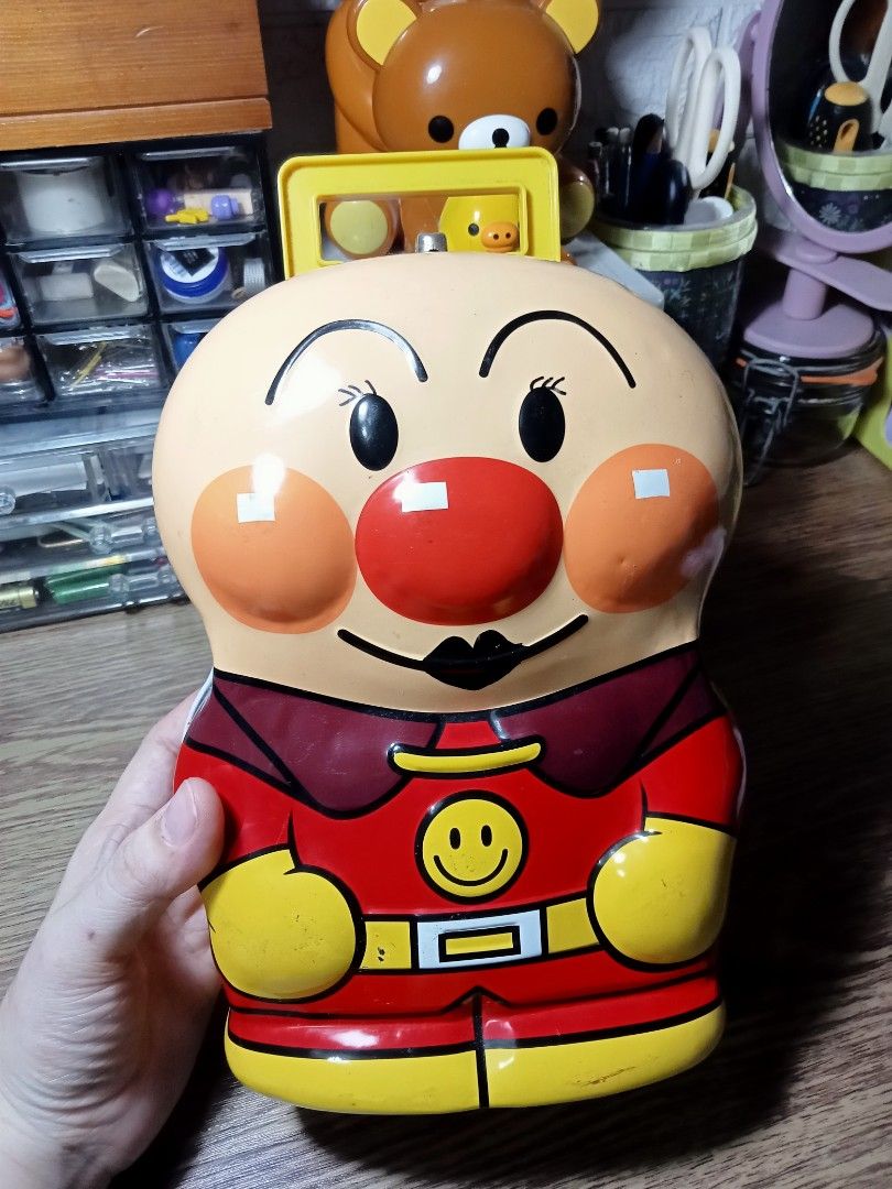 ANPANMAN TINCAN MINI LUGGAGE (Category: Luggage) located in Batangas. Submitted by amerie_store (Listing ID 1313790927, Image 1). Description: -WYSIWYG 🔊Kindly visit & follow my FB page for more updated Toys,Aniks,etc...🤩 👉AMERIE COUTURE👈.