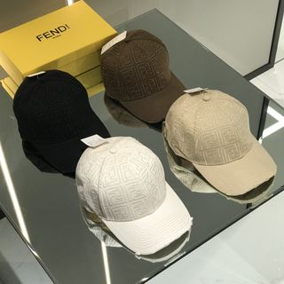 (Category: ) located in . Submitted by luxcloset.shop (Listing ID 1313672334, Image 1). Description: .
