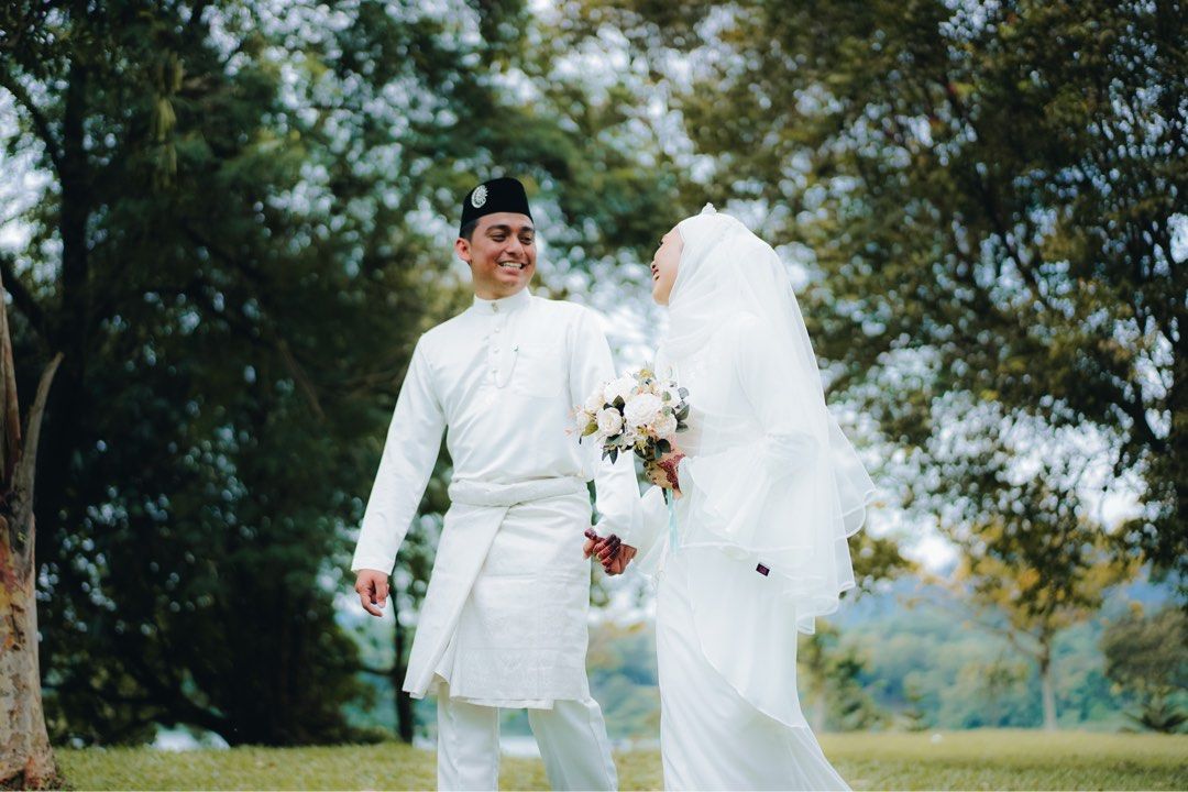 Baju Dress Pengantin Perempuan Women s Fashion Dresses Sets Dresses on Carousell