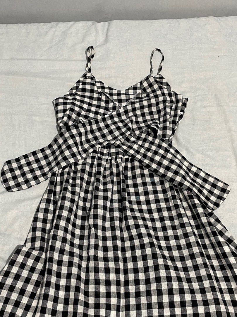 Boho Summer Dress (Category: Dresses) located in Valenzuela. Submitted by riri_21 (Listing ID 1313721846, Image 3). Description: Boho Summer dress, perfect for beach outfit 📌ribbon back 📌xs-small size .