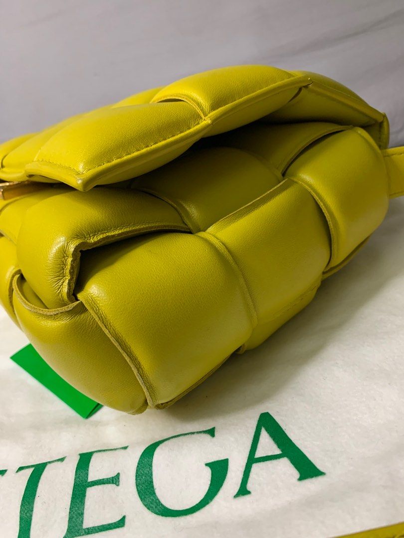 Bottega Venetta (Category: Luxury Bags & Wallets) located in Marilao. Submitted by curleylux (Listing ID 1313678700, Image 2). Description: With reciept.