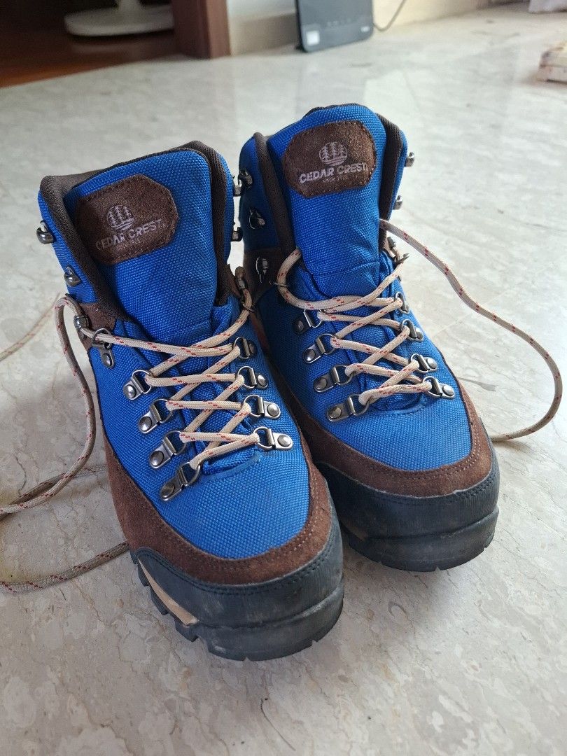 Cedar Crests Hiking boots
