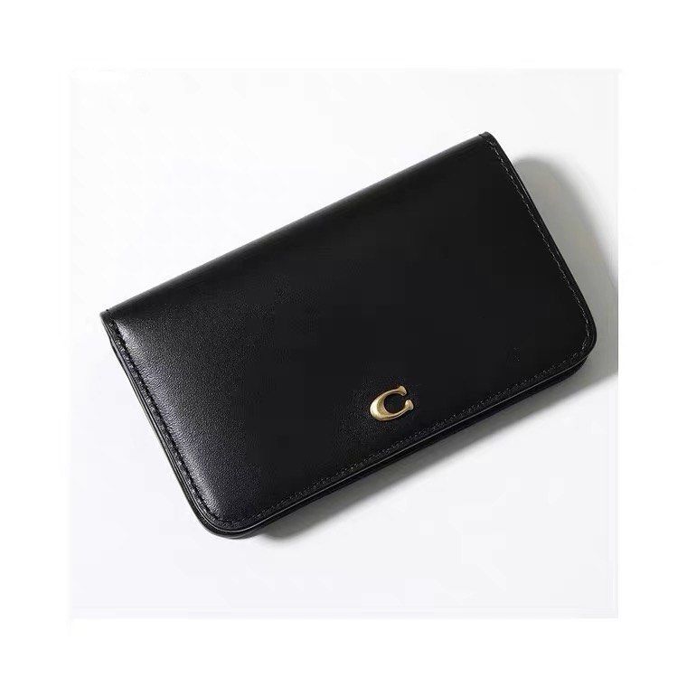 Coach slim cardcase/coin purse (Category: Luxury Bags & Wallets) located in Las Pinas. Submitted by yhn_boutique (Listing ID 1313621556, Image 2). Description: 📌Actual pic posted 📌cod via lalamove/ grab 📌J&T pay today ship today 📌 complete inclusions .