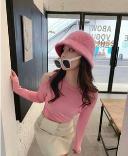 (Category: ) located in . Submitted by wwwardrobe (Listing ID 1313754354, Image 1). Description: .