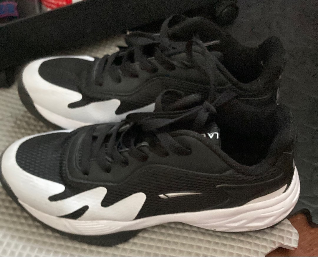 LA GEAR Ultra Foam Sneakers Luxury Sneakers Footwear on Carousell