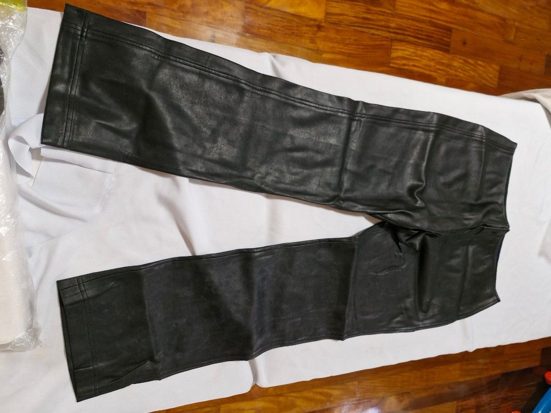 Leather pants (Category: Other Bottoms) located in Angeles City. Submitted by cherryblossom032018 (Listing ID 1313665728, Image 1). Description: nastock lang po. fits large. add 100 sf.