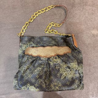 (Category: ) located in . Submitted by bag2goo (Listing ID 1313668960, Image 1). Description: .
