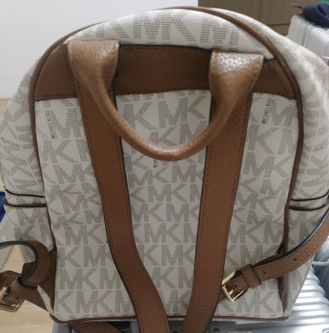 Michael Kors Bags (Category: Luxury Bags & Wallets) located in Angeles City. Submitted by aviatrixjmh (Listing ID 1313771145, Image 2). Description: Authentic Michael Kors Backpack and Tote Bag 4k for both or 2k each.
