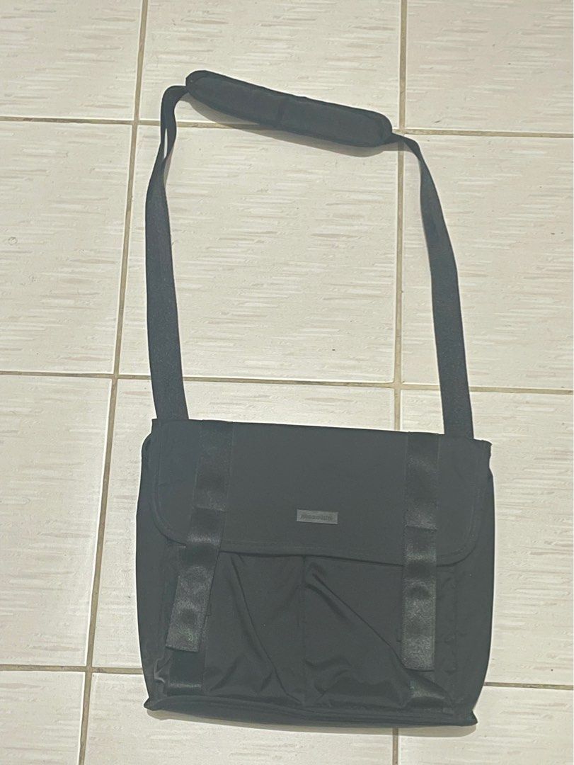 Mossimo Messenger Bag Men s Fashion Bags Sling Bags on Carousell