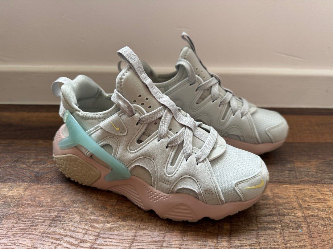 Adidas huarache top