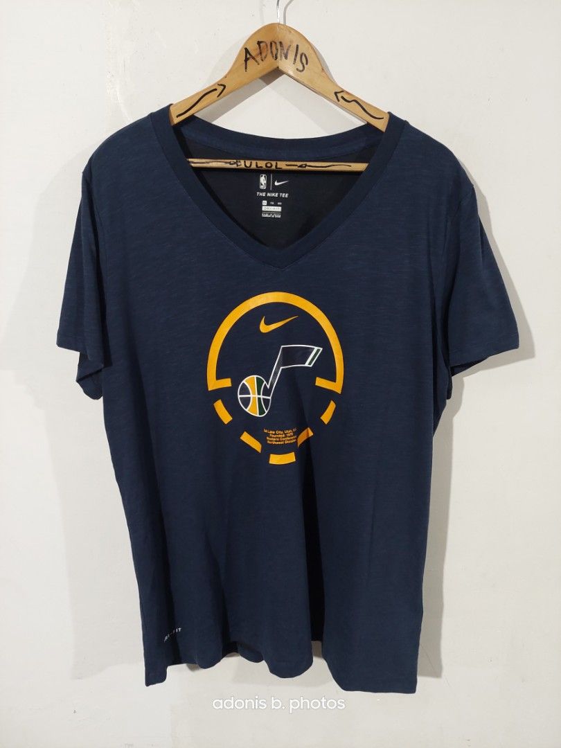 size xxl nike women's shirts & tops