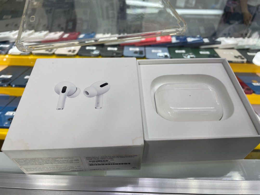 Second hand airpods 1st gen clearance