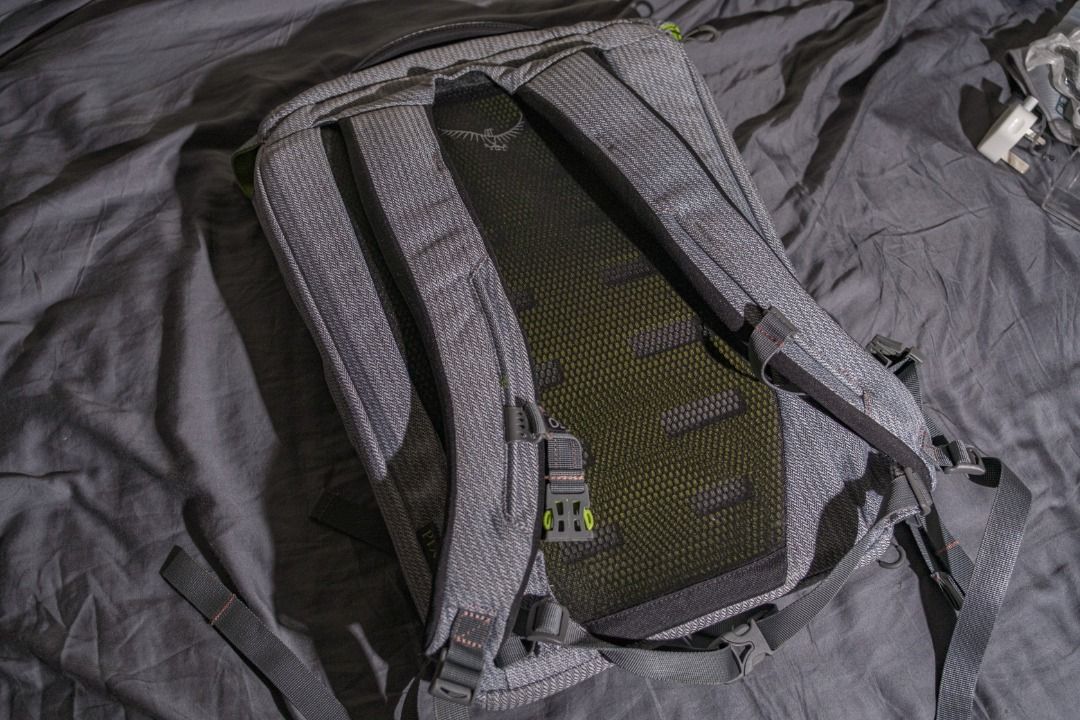 Osprey pixel 26l top