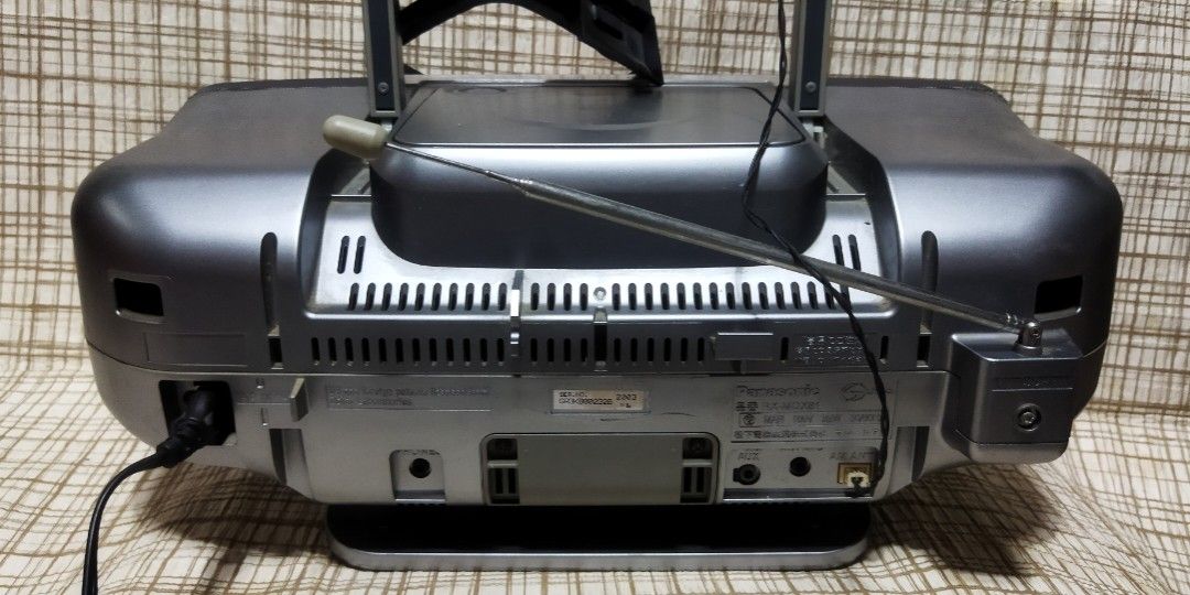 Panasonic RX-MDX81 CD MD Cassette Radio (Category: Portable Music Players) located in Pasay City. Submitted by marineljapansurplus (Listing ID 1313627408, Image 3). Description: Panasonic Personal MD System Model: RX-MDX81 CD 💿: Working 👍 (CD-R/RW playable MD 💾: Working 👍(MDLP) CASSETTE 📼: Working 👍 TUNER 📻: Working 👍(AM complete station. FM UpTo 90mhz Power 🔌: 100v 22W (need transformer) Price: 1,800.00 Location: Cabrera, Pasay City.