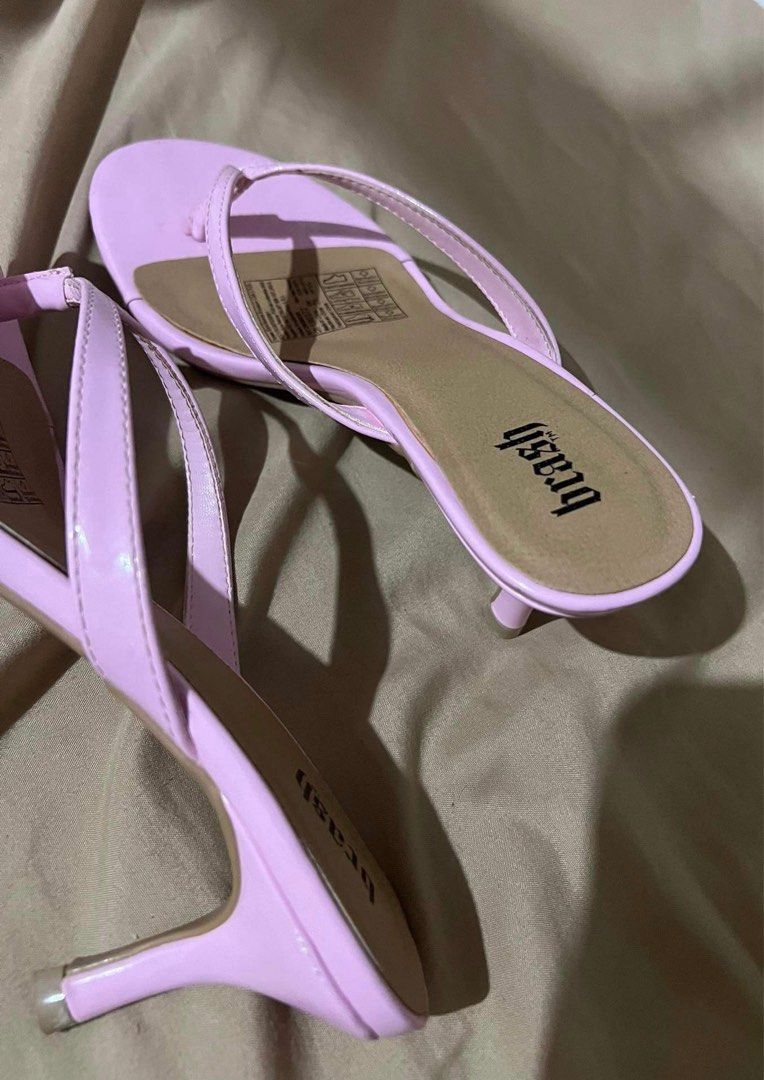 PAYLESS Brash Pink Kitten Heel Sandals (Category: Loafers) located in Makati City. Submitted by zariyahlev (Listing ID 1313622060, Image 2). Description: Size 8, worn a few times only to events. Bought for 2,500, just stored afterward. Super pretty and has Barbie vibes..