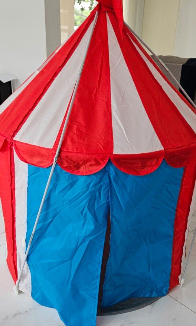Play Tent for kids (Category: Infant Playtime) located in Taguig. Submitted by geantamayo24 (Listing ID 1313619128, Image 1). Description: Good condition No major issue.
