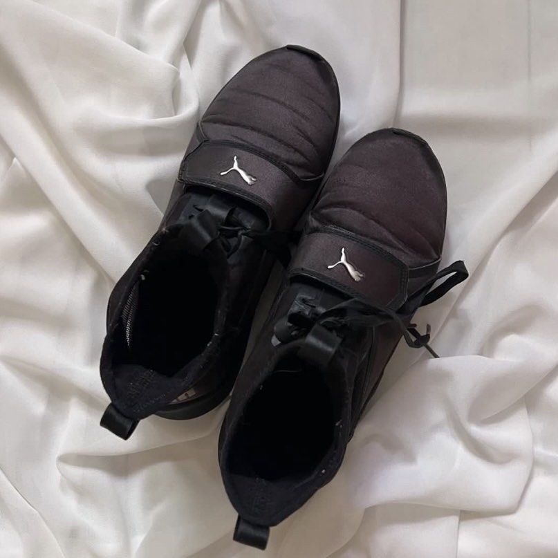 Puma phenom satin black best sale