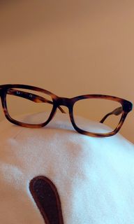（分類：）位於 。 由 azilbayn 提交（商品編號 1313699223，圖片 1）。簡介： 。