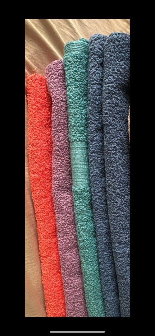 The Big One Solid Bath Towel (Category: Bath) located in Las Pinas. Submitted by tgbtg_scjshop (Listing ID 1007891096, Image 3). Description: 100% authentic from USA.