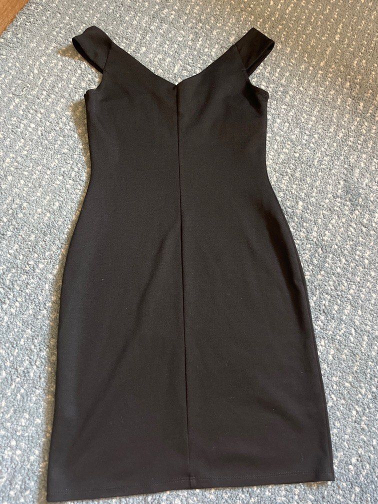 Topshop V-Neck Little Black Dress (Size 8), Women's Fashion
