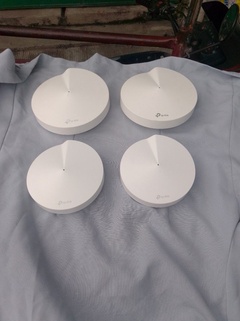 Tp link Deco m5 mesh router (Category: Networking) located in Manila. Submitted by cheng96274 (Listing ID 1313648909, Image 2). Description: deco m5 mesh router 1600 for each meet up litex pag malayo COD.