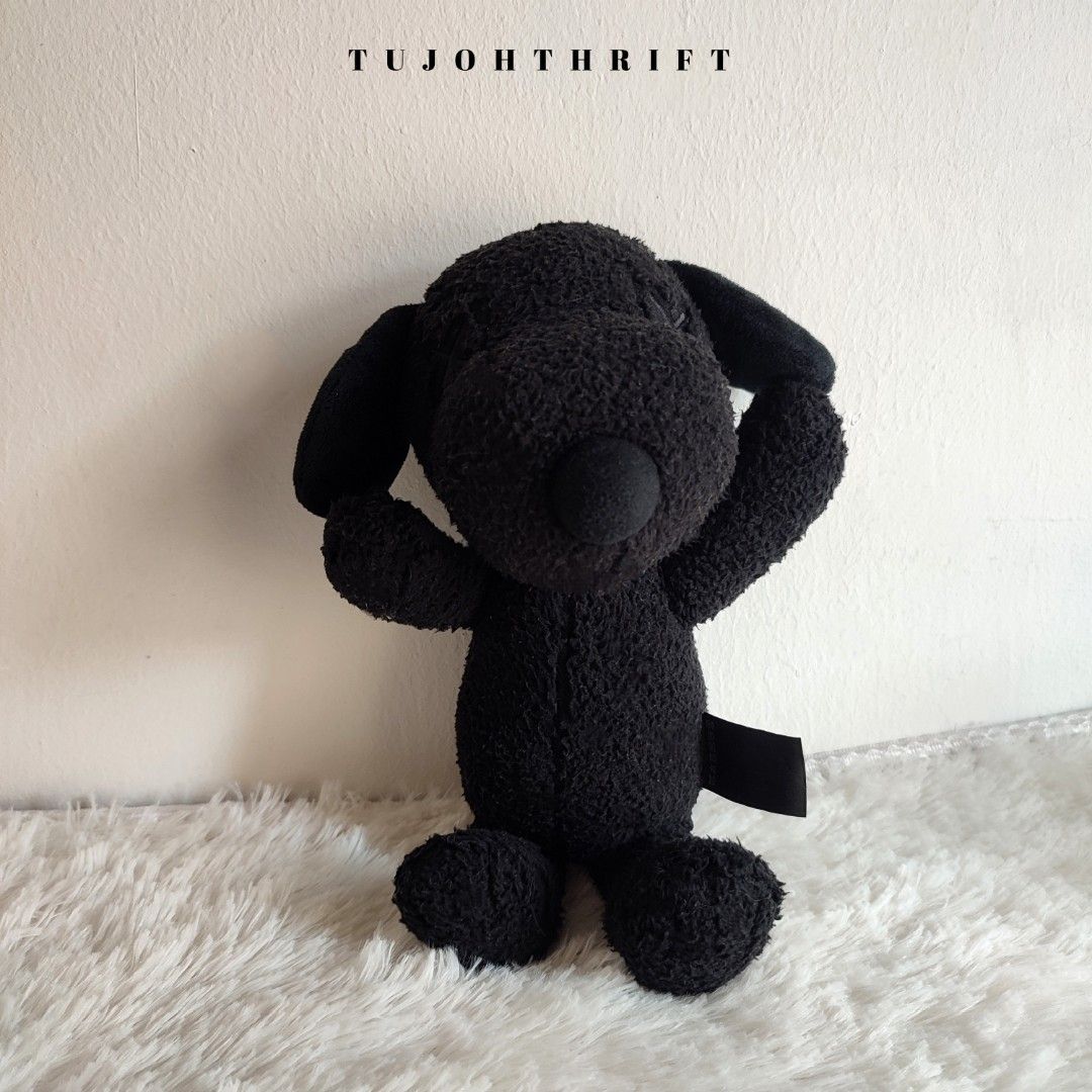 Uniqlo black snoopy 2025